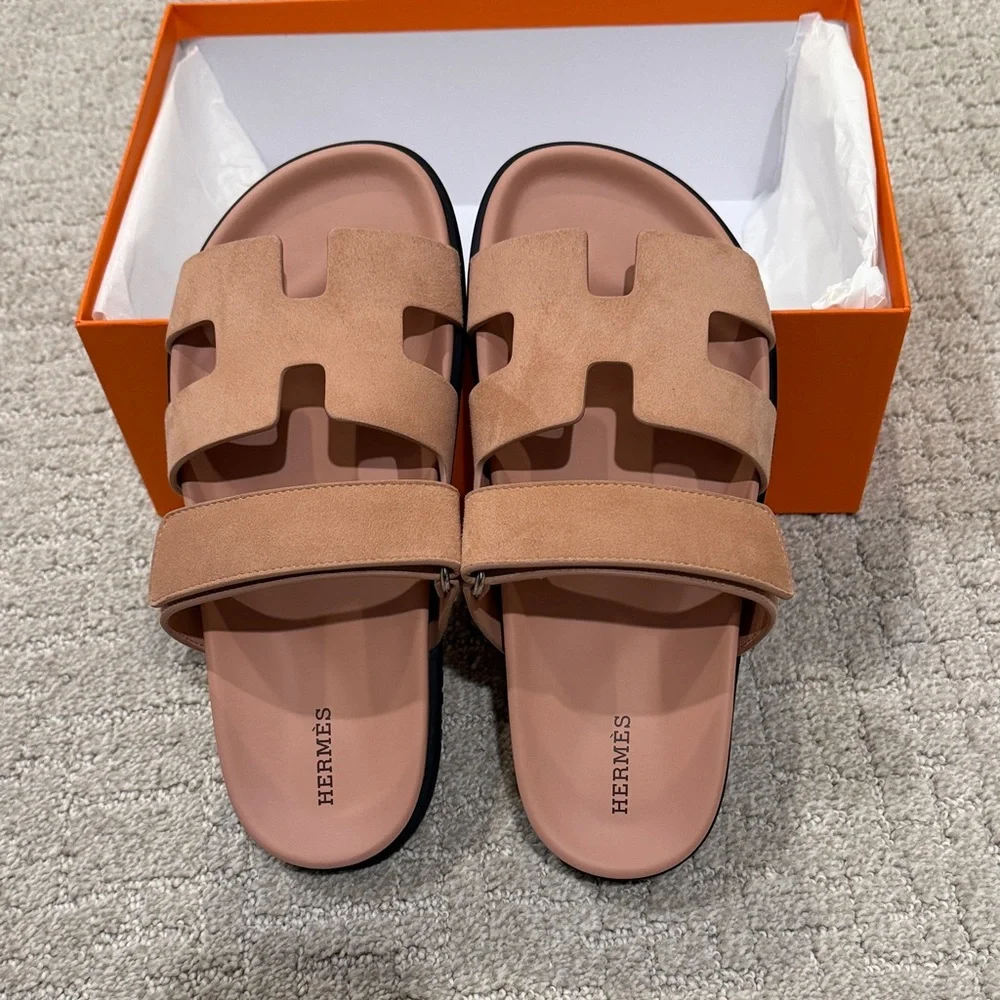 Hermès Chypre Sandals Nude - Picture 1 of 5
